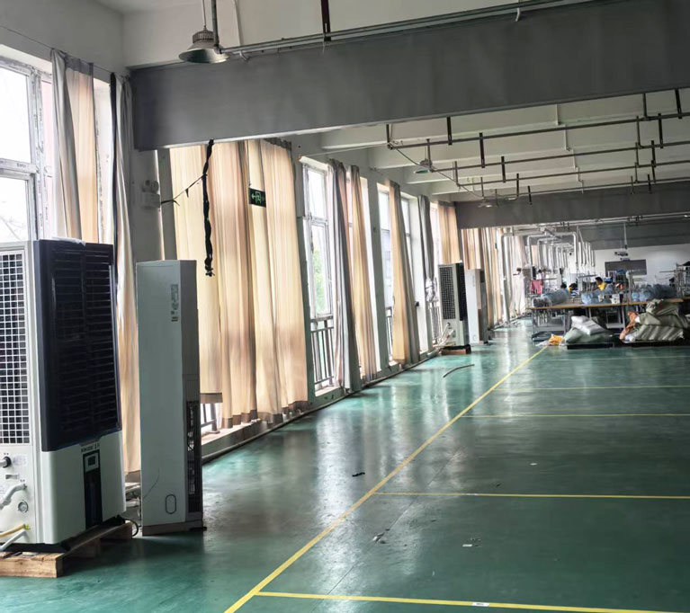 制衣廠如何降溫？優選蒸發冷省電空調-立柜軸流雙風口機組